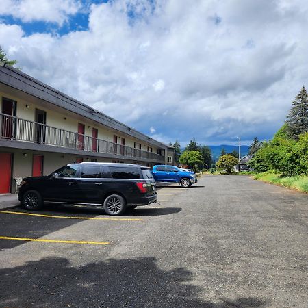 Columbia Gorge Inn แคสเกดล็อกส์ ภายนอก รูปภาพ