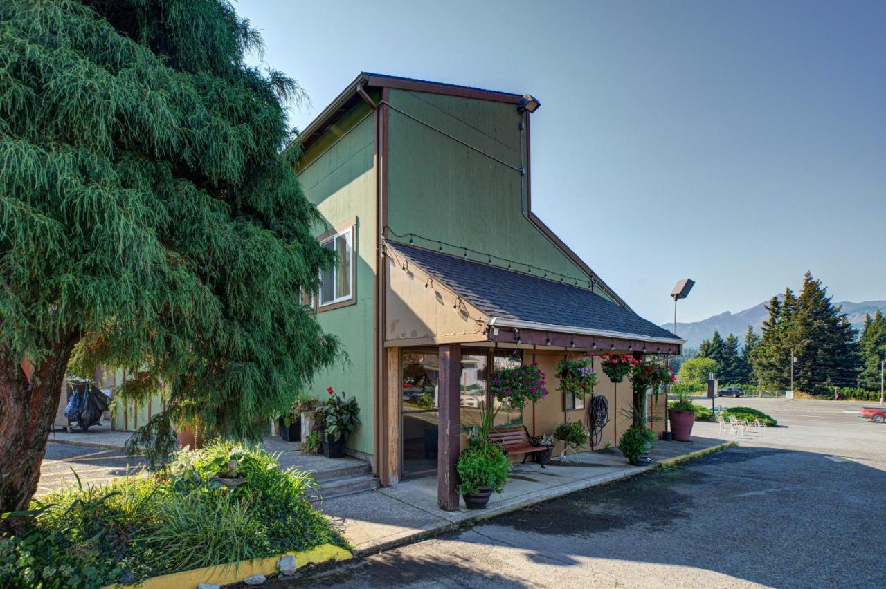 Columbia Gorge Inn แคสเกดล็อกส์ ภายนอก รูปภาพ